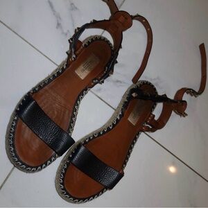 Authentic Valentino Rockstud Flat Sandals